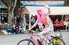 parade solstice seattle fremont summer naked bikers bike painted fair