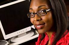 receptionist african afroamericano representative toward assistenza occupazione