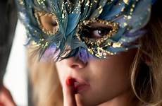 masquerade masken maskenball masked venetian venezianische shut