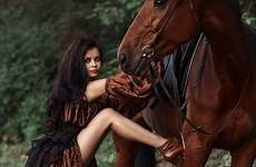 cavalo cowgirl woman cavalos horseback equine ange amour caballos twentytwowords mistymorrning