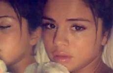 selena gomez bed sleep video seductive shares mirror celebrity lays struggling she