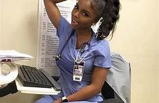 nurse girls chicas rn culona preciosas scrubs belleza atractivas oscura ropa