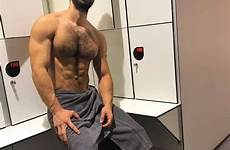 barefoot arab muscular homens hunks manly bosguy oso homem escolher chested