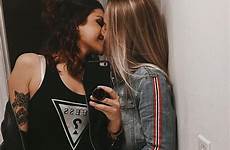 lesbians couples love bisexual novio female