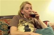alcoholic mom mother drunken rehab night video her goes before last has abc after drinking