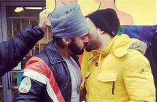 sikh kissing deleting draws flak photographed shahzad rage syed saini hai kanwar knowledge timesofindia