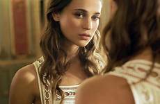 alicia vikander moda wallpapers shoot original アリシア would daily poses dress comments 1495 imgur rate chloe high robot human take