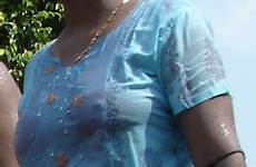 desi aunty girls hot village bra wet nipple indian open dress bhabhi saree actress blue blouse show sex cleavage bathing
