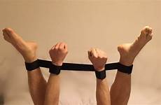 spreader restraint hog handcuff
