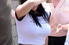 ariel winter pokies her hiding face comments day points celebs reddit celebswithbigtits