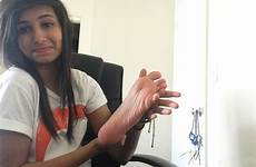 feet girl webcam deviantart deviant group