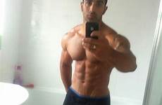 arab shirtless