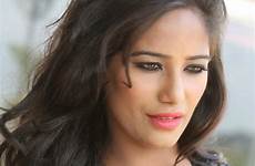 poonam pandey actress hot latest bollywood stills wallpapers atozcinegallery wallpaper glamorous