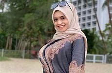 hijab muslim curvy hassan safiah