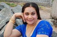 mallu aunty hot saree aunties actress serial kerala kutty sree big blue pathai blouse housewife sexy tamil desi women stills
