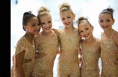 nude dance girls moms little young season mom group close miss episode kids ballet cast am costumes nia maddie cute