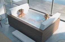 whirlpool bathtub jacuzzi sundeck duravit tubs baignoire gamme badezimmer minipiscina bathtubs soaking fuori soaker balnéo eoos stylepark lucht pools sanitair