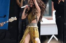 gomez selena underwear performance dress sexy her exposes radio flesh nude concert exposed during cut down