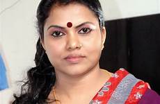 hot saree minu kurian movie aunty spicy stills kerala mallu actress navel tamil sexy indian blouse aunties show grade deep