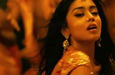 shreya shriya bollywood saran navel shaking feedburner creatures expressions feeds