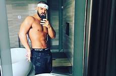 drake rapper leaked abs leak nudes bulge shirtless leaks selfie rihanna sagging