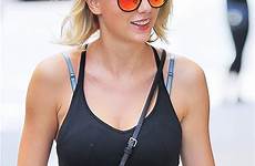 swift camel taylor toe yoga pants gym after taylorswiftpictures