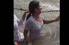 bath girls ganga open snan haridwar