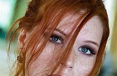 freckles redhead red hair redheads natural mia sollis beautiful women eyes hot hottest messy girl irishman redheaded fair skin imgur