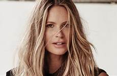 elle measurements macpherson weight height breasts including body biography wiki short bra