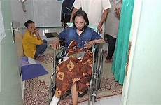 maid saudi indonesian indonesia indian abused vacuum hong kong off cnn cut india housemaid she says cleaner tortured speaks boss