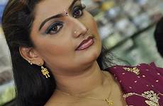 hot saree babilona mallu actress sexy aunty desi indian movie boobs grade spicy tamil without blouse show latest cleavage open