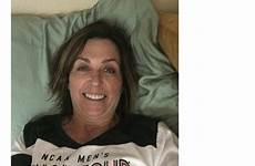 daughter mom college surprise her sent room stranger accidentally she selfies sharing dorm bed into mum herself