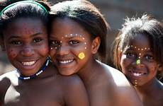 zulu african girls face africa tribes tribe tribal teens girl traditional paint makeup people little children teen jr their nice