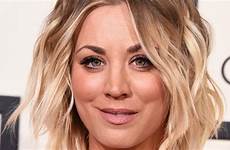 bare cuoco kaley her exposes boyfriend kisses