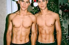 boys hot twins gay college coyle cute country pretty male couples beautiful hunks teenage lgbt aesthetic