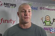 shaves gronk