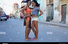 girls cuban cuba young street alamy havana stock ladies foto school cardenas posing photography