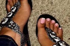 pies soles sandalias uñas femeninos zapatos pedicures