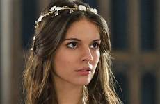caitlin stasey bio reign neff lucas husband worth age wiki height family glamour