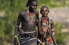 african tribal ethiopian tribes ethiopia monogamous hamar contest turmi vincitrice cutie prova dodaj swojej africain marriages