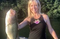 wife bass pounder catches tonight