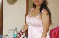 aunty desi hot spicy indian girls women beautiful saree tamil curvy cute