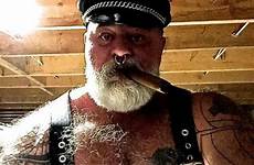 beard daddy bears men bear cigar hairy man mature beefy smoking tattoo beards visit blokes
