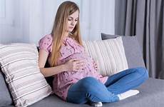 pregnancy affect contracciones embarazo parto lovetoknow