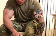 hot muscle uniform abreu hunks rugged filippe cops hombres thug fag uniforme militares supremacy physique guapos beefy caballero fictional musclebound