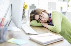 scrittorio sullo studente dorme sieste midi pourquoi affecting humeur vigilant salarié permettraient concentré meilleure