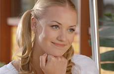 yvonne chuck strahovski lancaster kickers ys adeus maxim ti