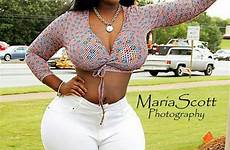thighs curves thigh curvy jeans voluptuous