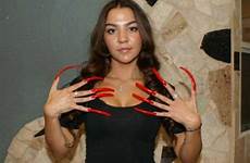 fingernails women gross insanely stiletto klyker trendy