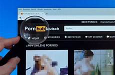 pornhub parce their petition jetzt accused profiting porhub trafficking lupe signatures protests untertiteln suing deaf because deleting sparked held viewers